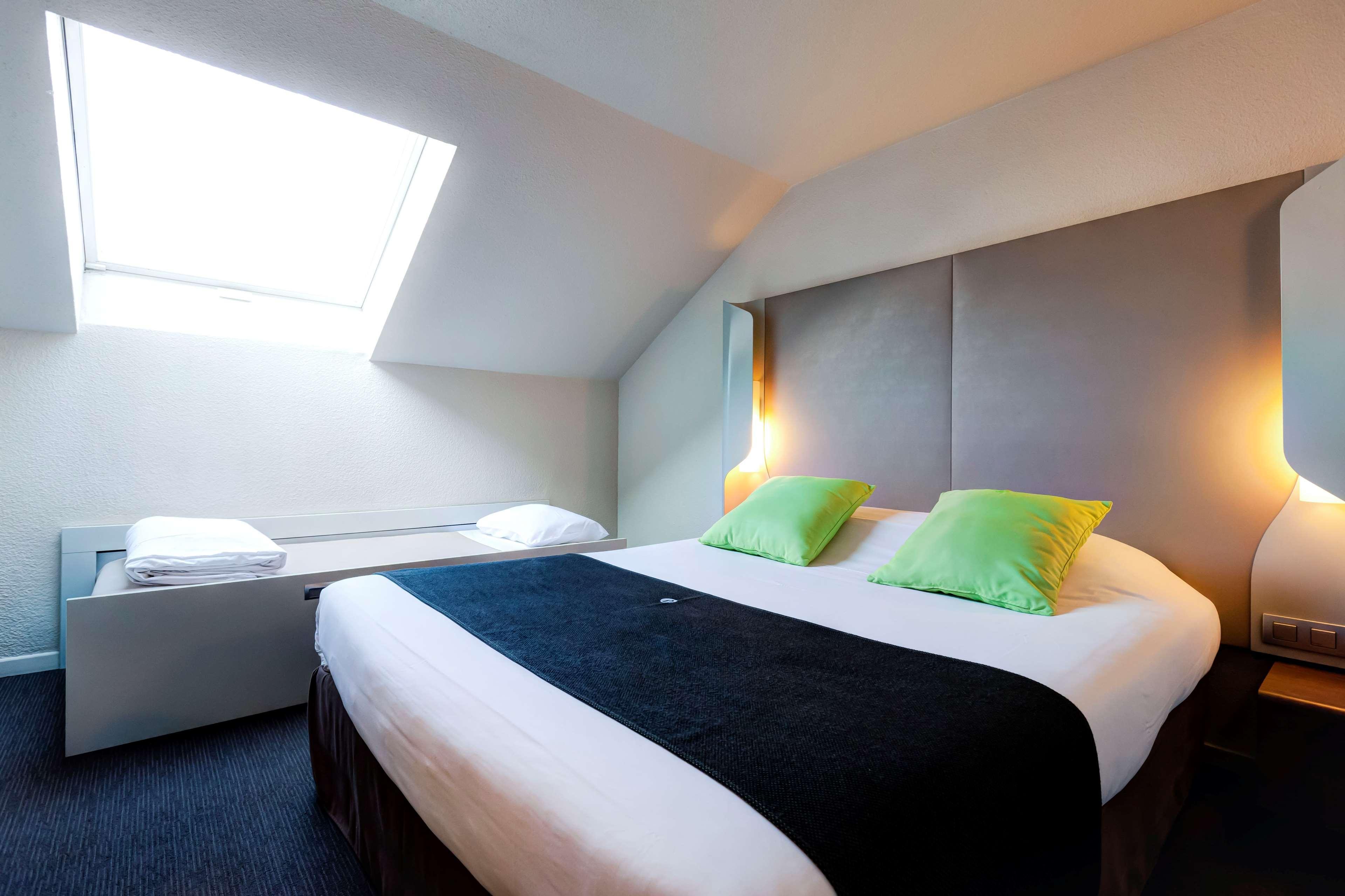 Campanile Evry Ouest - Corbeil Essonnes Hotel Kültér fotó