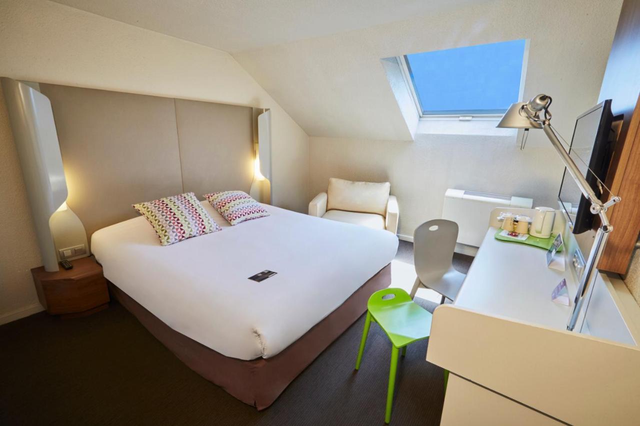 Campanile Evry Ouest - Corbeil Essonnes Hotel Kültér fotó
