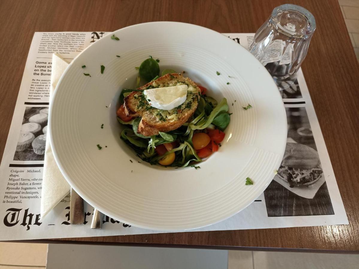 Campanile Evry Ouest - Corbeil Essonnes Hotel Kültér fotó