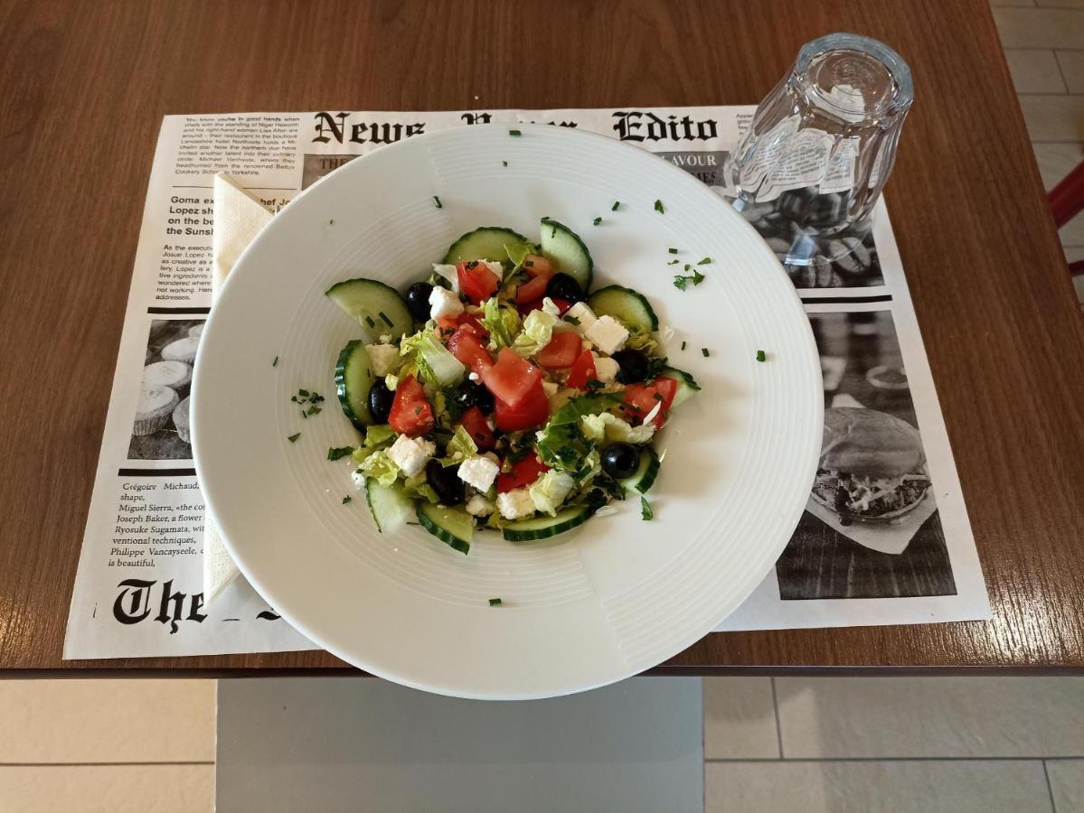 Campanile Evry Ouest - Corbeil Essonnes Hotel Kültér fotó