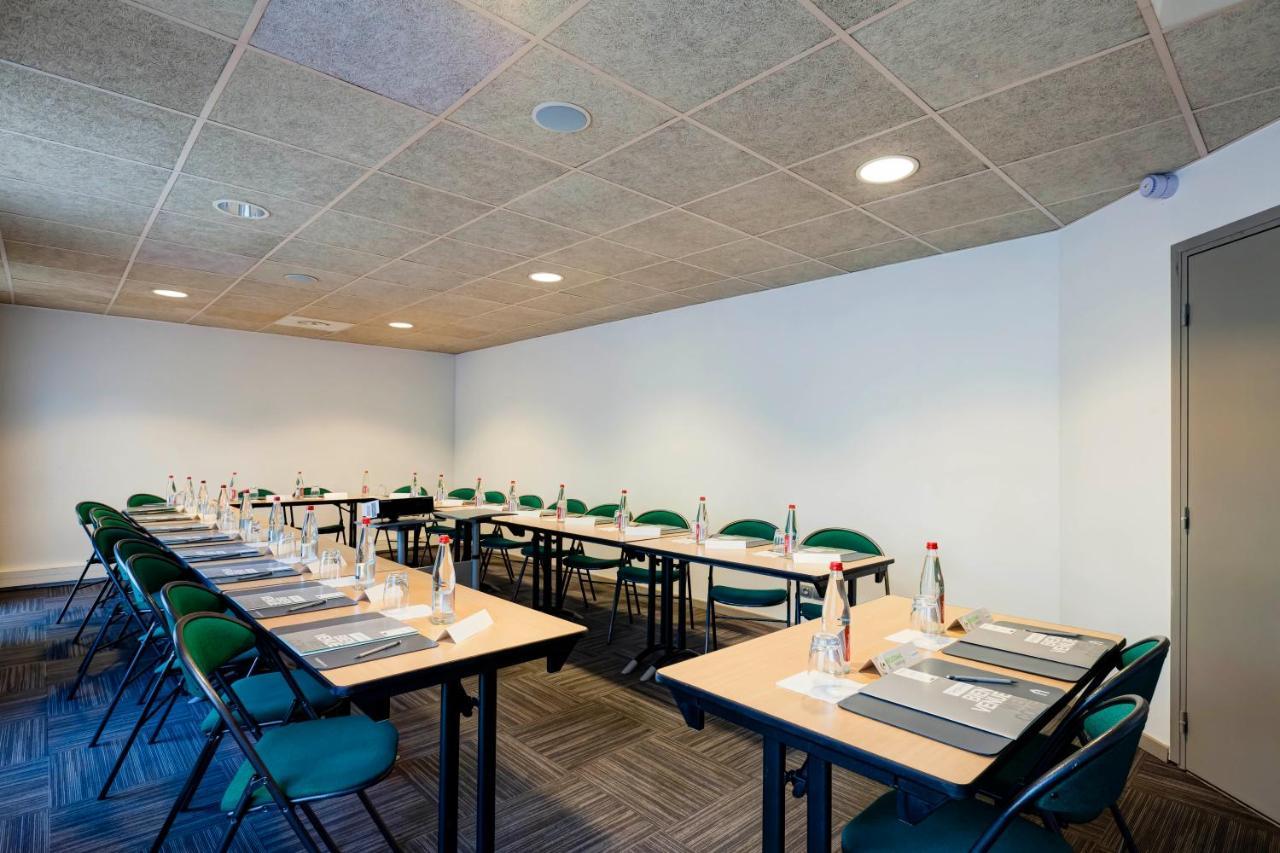 Campanile Evry Ouest - Corbeil Essonnes Hotel Kültér fotó